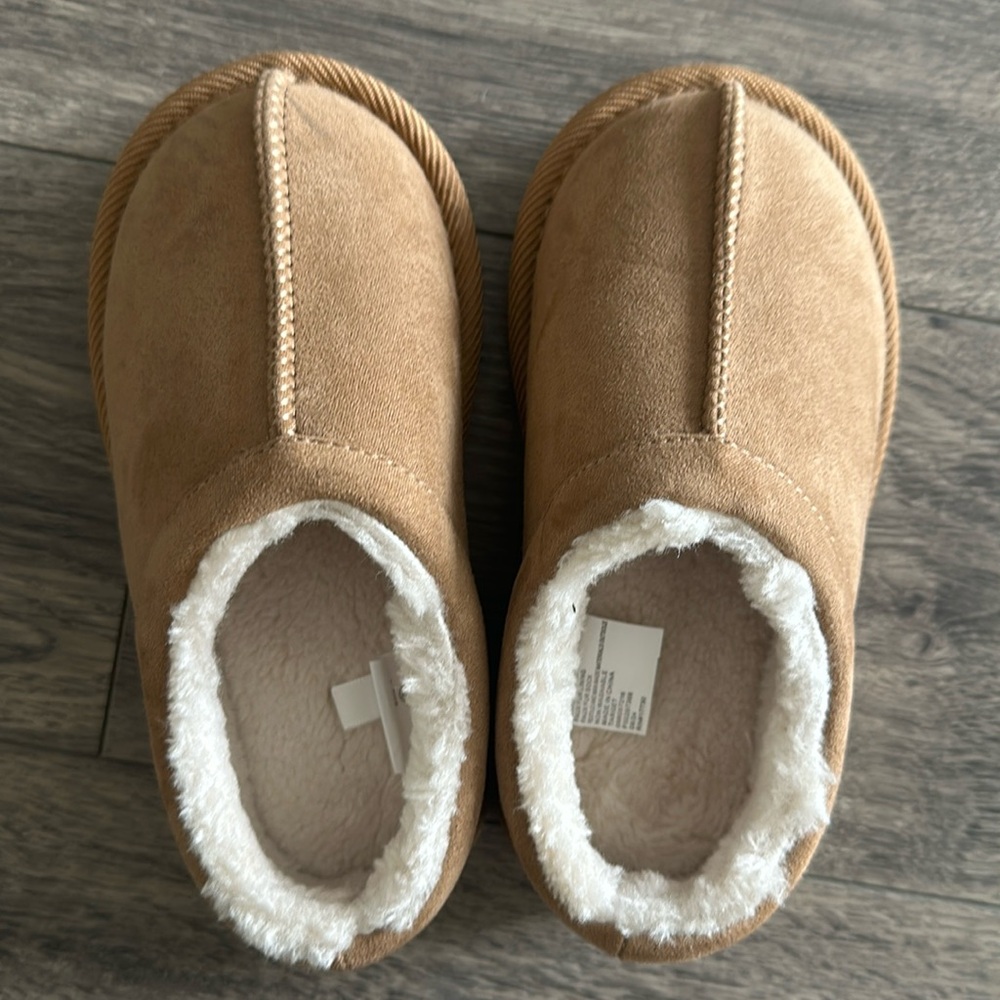 Toddler clog slippers